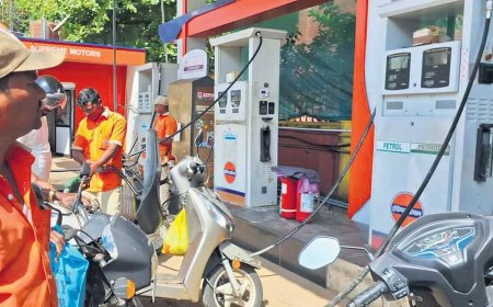 ಮತ್ತೆ ಏರಿದ ಇಂಧನ ದರ: ಪೆಟ್ರೋಲ್, ಡೀಸೆಲ್ ಬೆಲೆಯಲ್ಲಿ ಭಾರೀ ಹೆಚ್ಚಳ; 2 ವಾರಗಳಲ್ಲಿ ರೂ. 7.5 ಏರಿಕೆ, ತೈಲ ಕಂಪನಿಗಳಿಂದ ವಾಹನ ಸವಾರರಿಗೆ ಮತ್ತೆ ಶಾಕ್..!